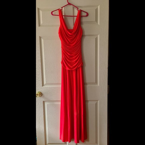 Formal Dress - Picture 1 of 2